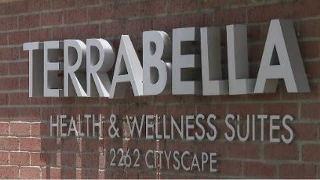 Houston families say SE Houston area nursing home is mistreating their loved ones