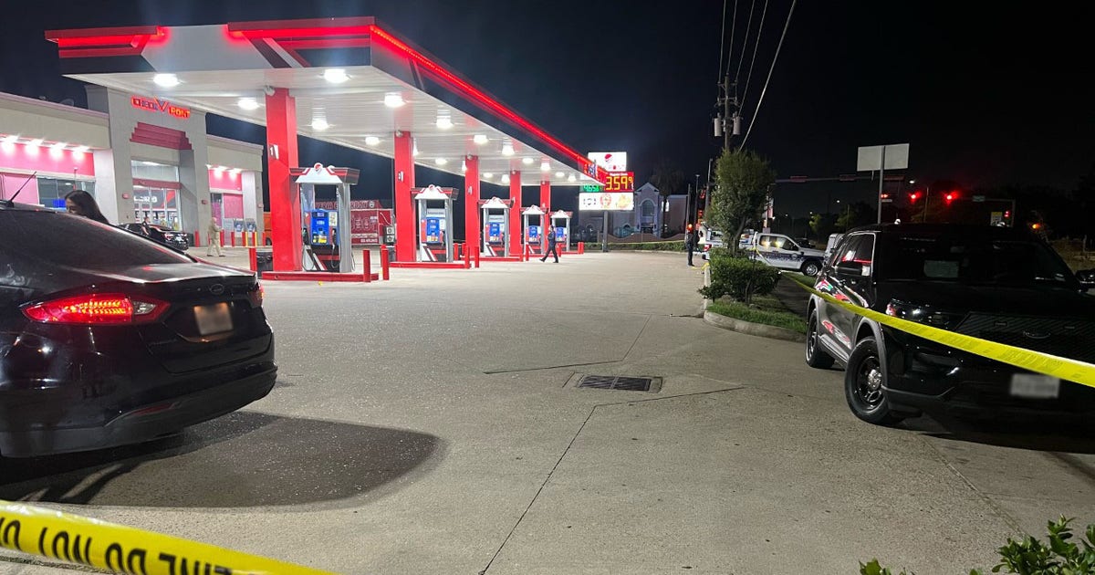 2 dead after shooting at gas station in SE Houston | FOX 26 Houston