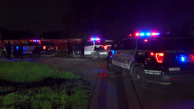 Driver crashes stolen vehicle into Houston ditch