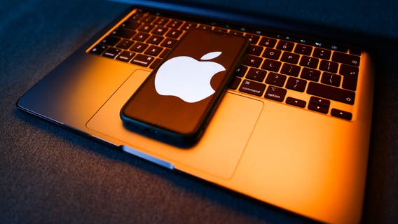 Apple warns users that many of its devices are vulnerable to hacking, without update