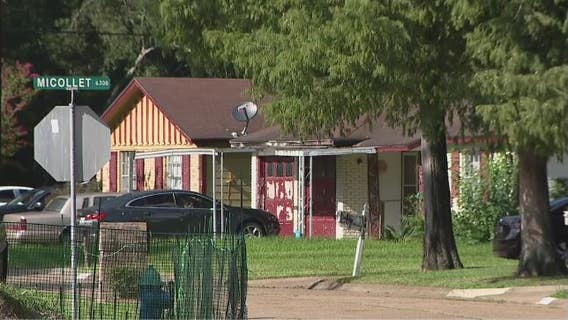 Texas GLO accused of ignoring Harvey victims, they say they've gotten little to no financial help