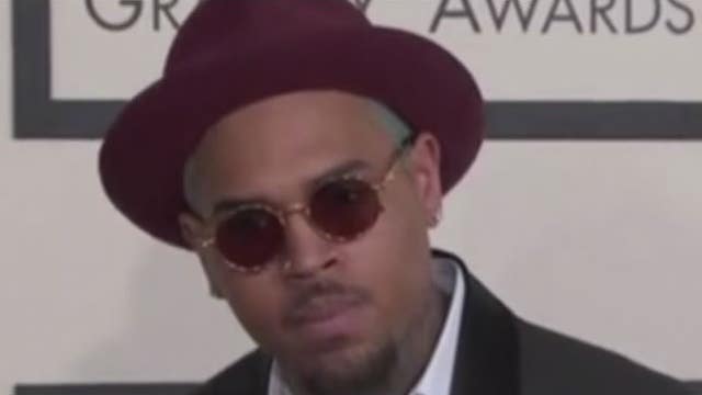 Houston woman suing Chris Brown, files restraining order to try to stop Wednesday's concert