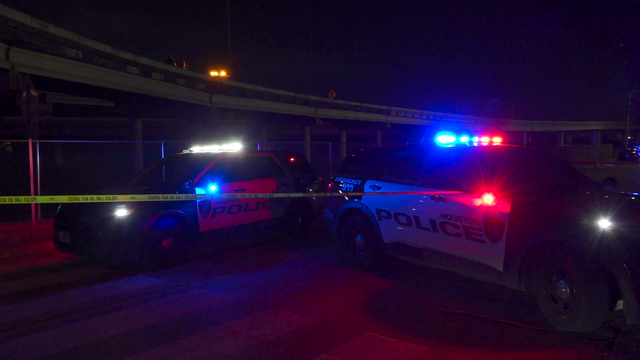 Woman ejected, killed in Houston motorcycle crash