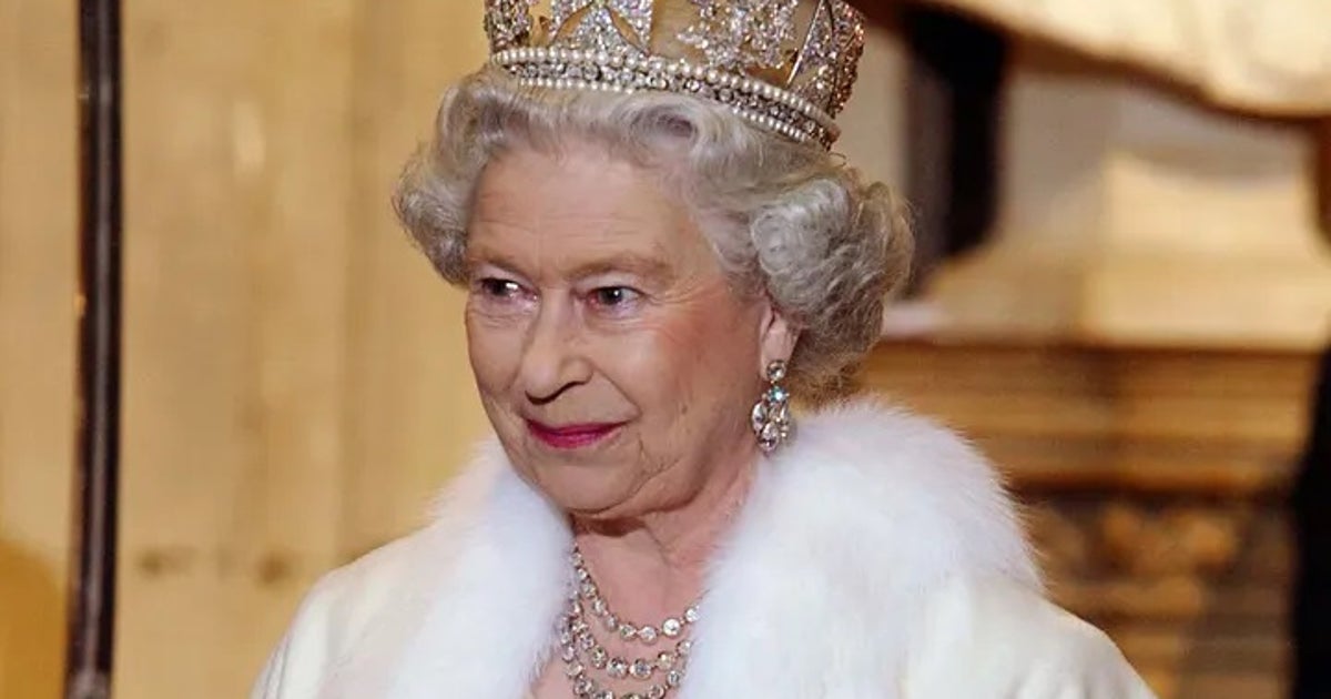 Queen_Elizabeth_Crown.jpg?ve=1