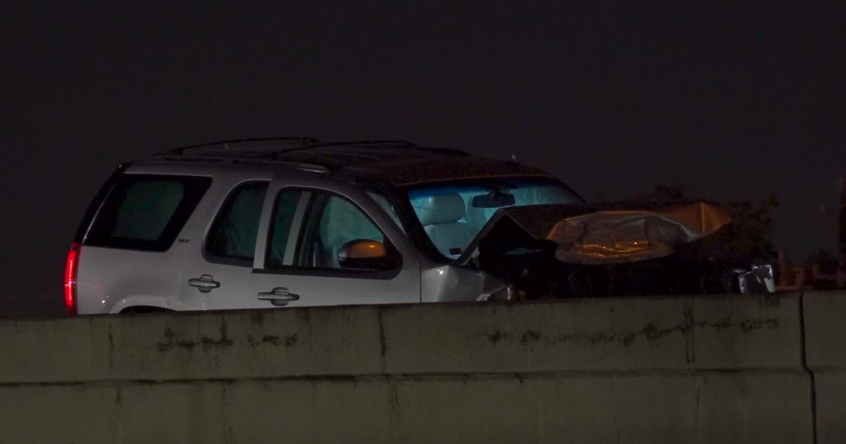 Man in stalled vehicle dies in crash on Eastex Freeway in north Harris ...