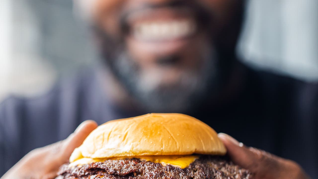 Bun B's Trill Burgers Pop-up At Houston City Hall This Weekend! | FOX ...