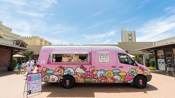 Hello Kitty Cafe pop-up truck stops in Houston