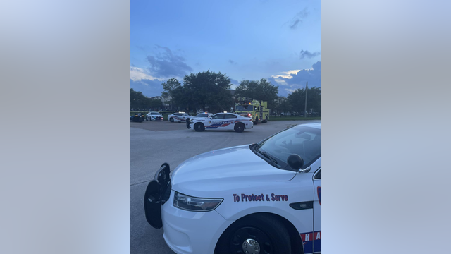 Expectant mother shot to death by occupants in passing vehicle in North Harris Co.