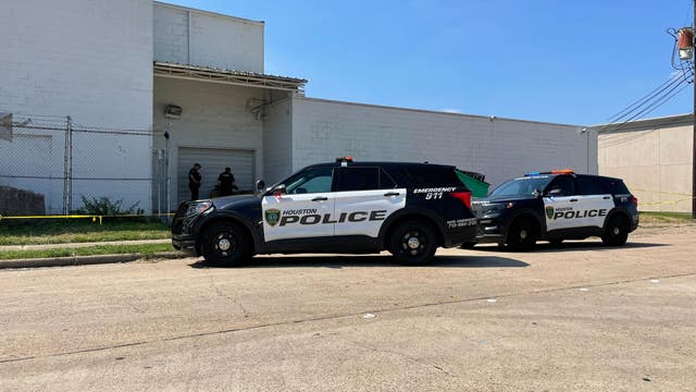 Homeless man shot to death while sleeping behind Houston business, police say
