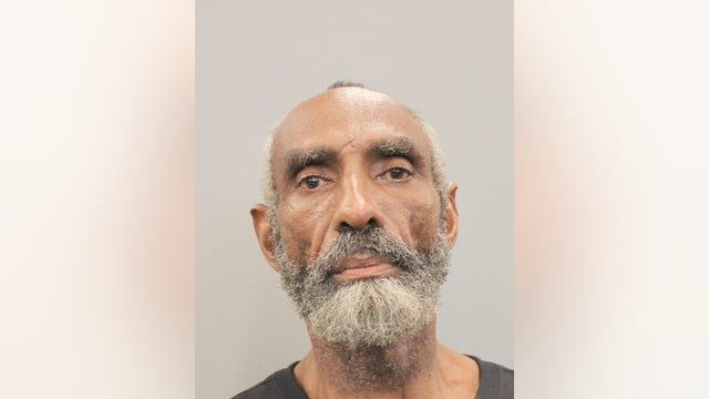 Man charged with murder for deadly Houston shooting outside convenience store