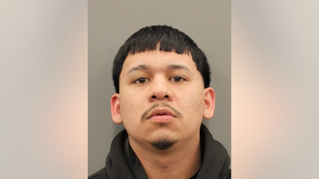 1 charged, 3 wanted after deadly shooting of man who followed robbery suspects: HPD
