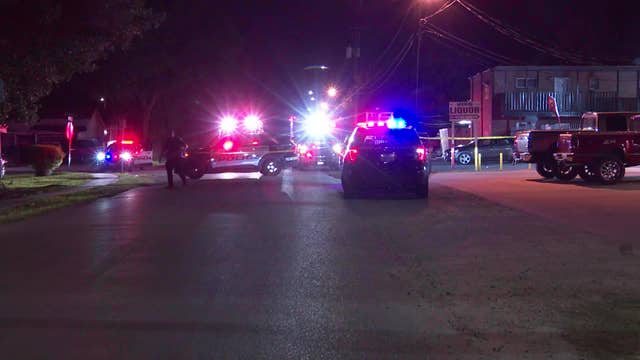 Man shot, killed on Weston St in Houston; police search for suspect who drove away