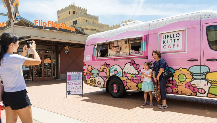 Hello Kitty Cafe pop-up truck stops in Houston