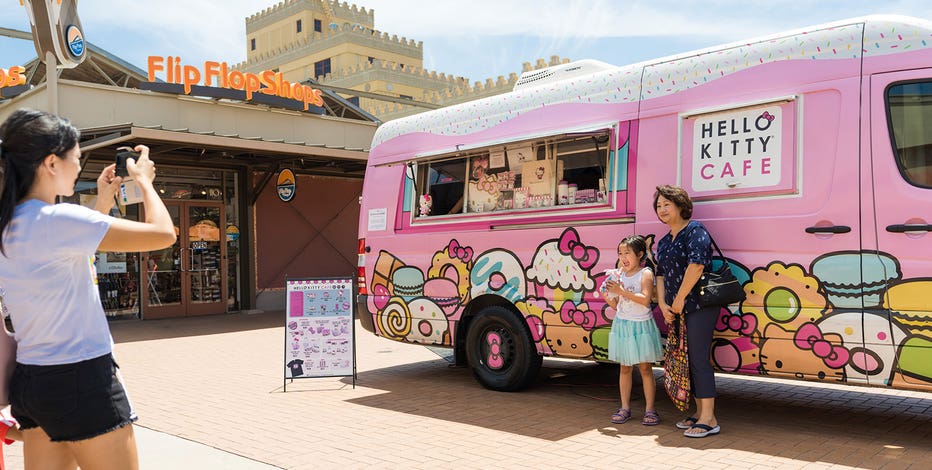 Cult craze Hello Kitty Cafe Truck says hi to Houston area on cross-country  tour - CultureMap Houston