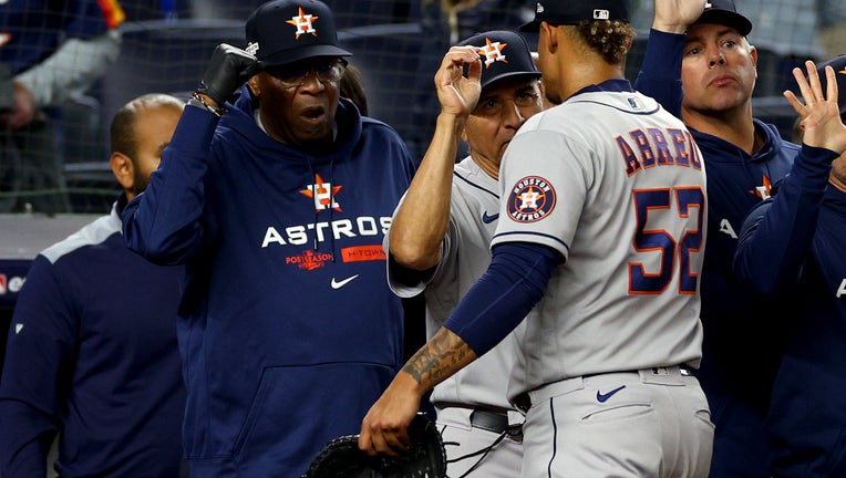 Altuve's 4 hits lead Astros over Twins - The Dickinson Press