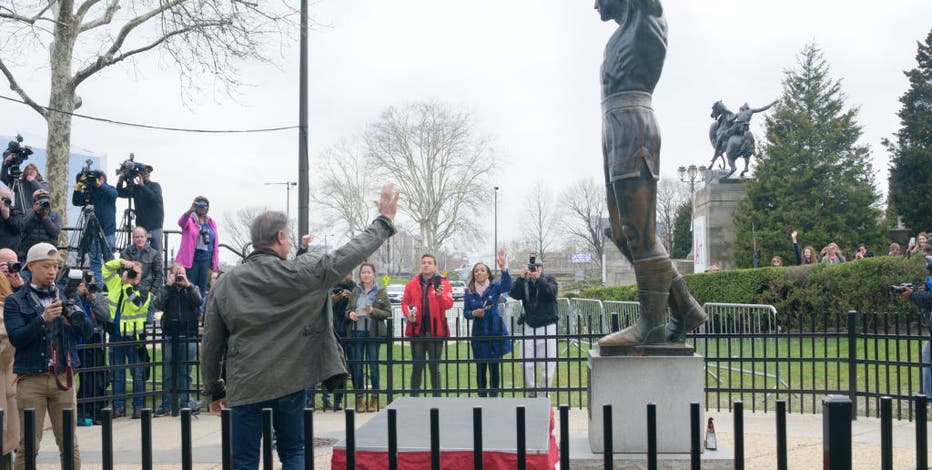 br_betting on X: Will the Rocky Statue curse continue? 