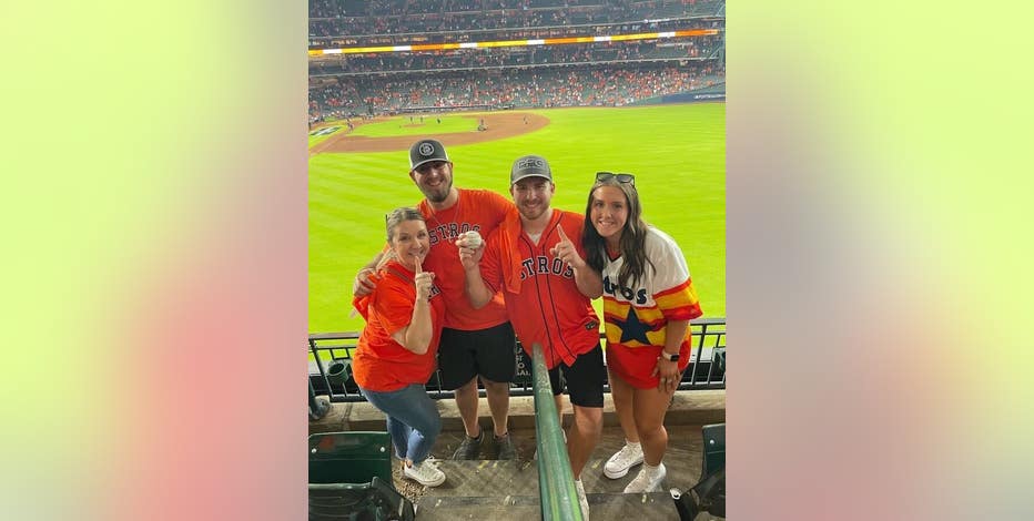 Astros fan who caught Yordan Alvarez's World Series HR has no plans to give  it up