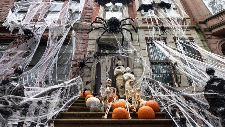 36e5a766-New York City Area Celebrates Halloween 2020