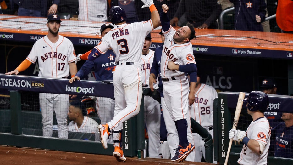 Altuve's HR in 9th sends Astros to World Series over Yankees