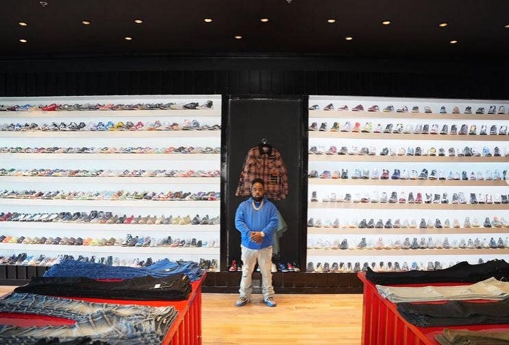 Agenda Houston Black Friday shoe sale first of its kind, major deals for coveted kicks