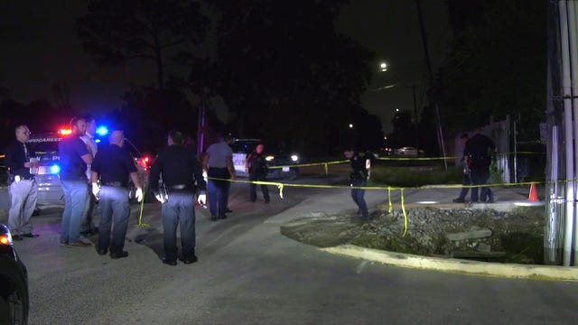 3 people shot during child custody exchange on Friendly Road in north Houston