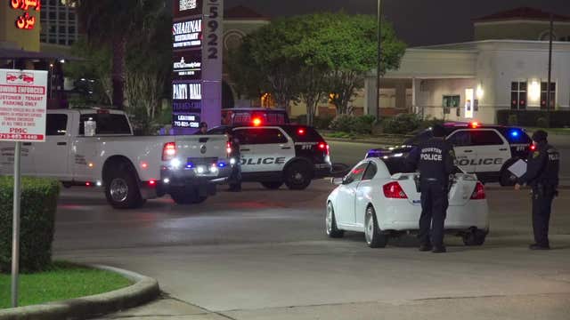 Houston officer, hit-and-run suspect struck by DWI suspect: police
