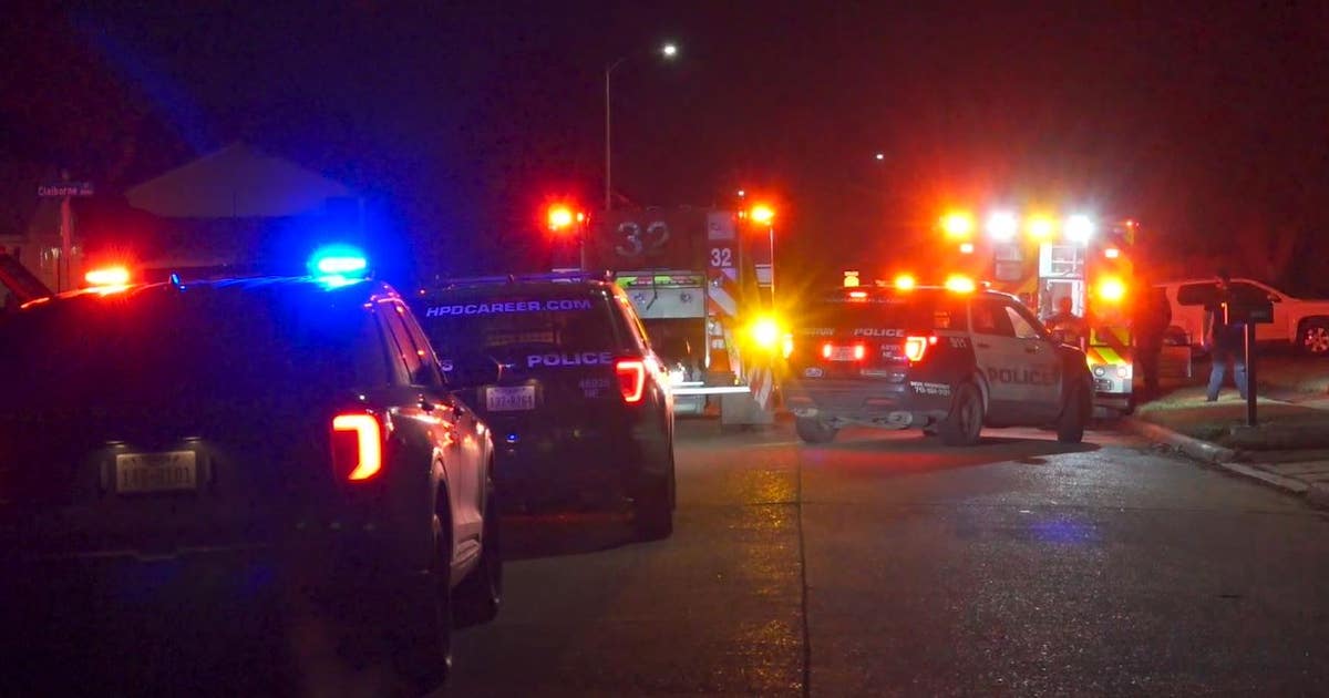 Homeowner shot by two suspected robbers in east Houston: police | FOX ...