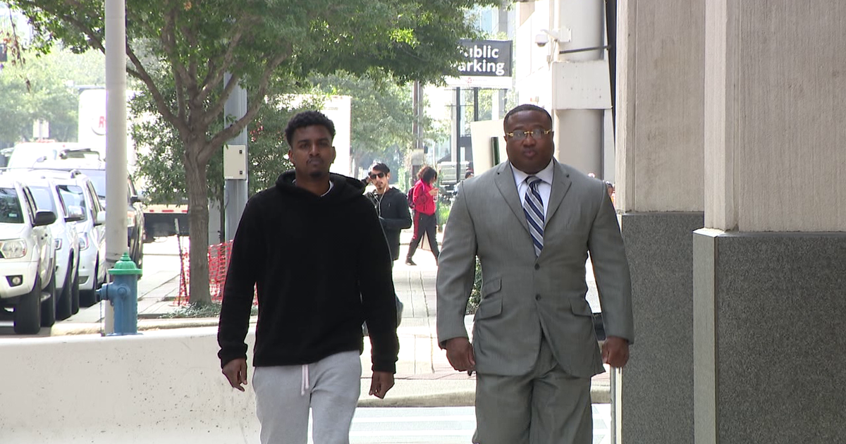 Deadly Houston bar shooting suspect turns himself in to police | FOX 26 ...