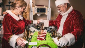 Santa, Mrs. Claus visited Houston NICU babies to bring them holiday cheer