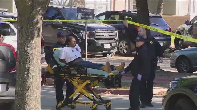 Man had 6-month old hostage in SWAT standoff in Houston, held knives to his throat