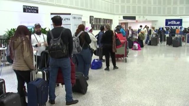 Tips to get rebook flight fast if it gets canceled