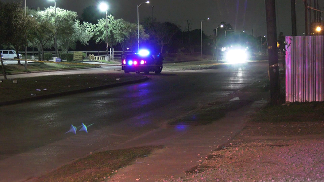 Woman shot while walking down sidewalk on Homestead Rd in Houston
