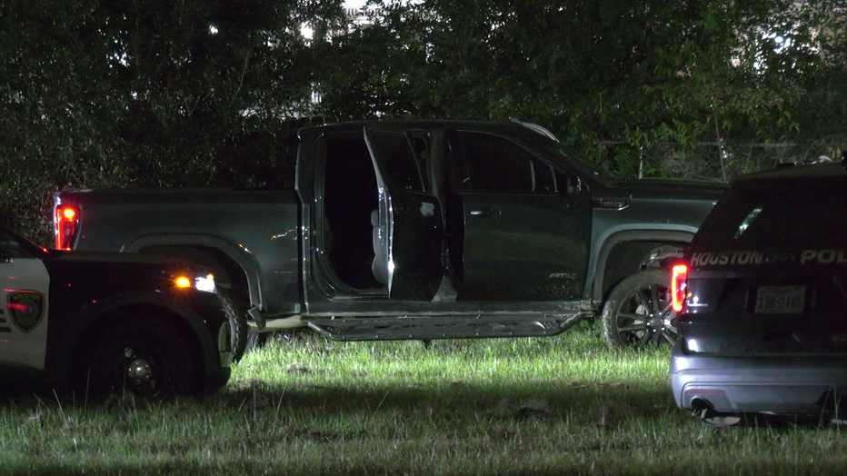 8 dead in crash after police chased a suspected human smuggler, Texas  officials say