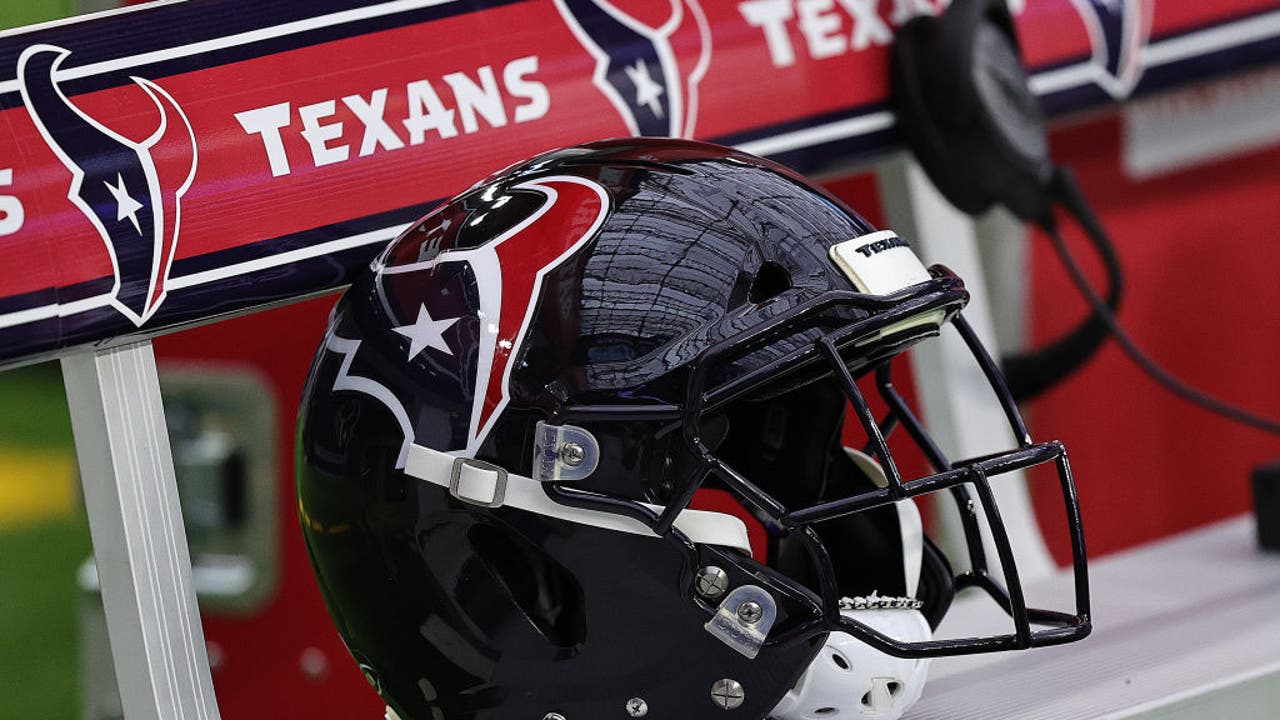 Houston Texans Considering Changing Uniforms For 2024 Season FOX 26   GettyImages 1438244468 