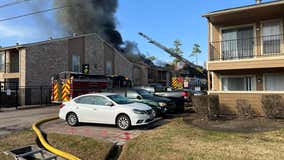 Residents displaced after apartment fire in Humble, officials investigating