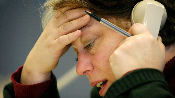 How automated customer service robots are controlling conversations