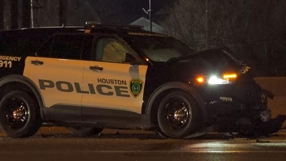 Houston PD officer rear-ends sleeping driver on N Freeway