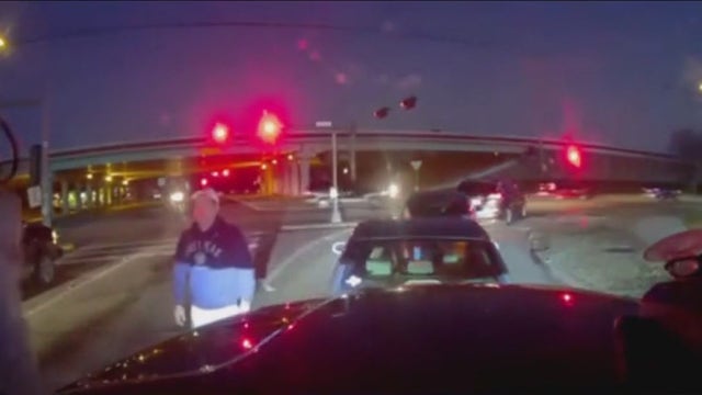 Houston road rage incident: Police searching for suspect in video