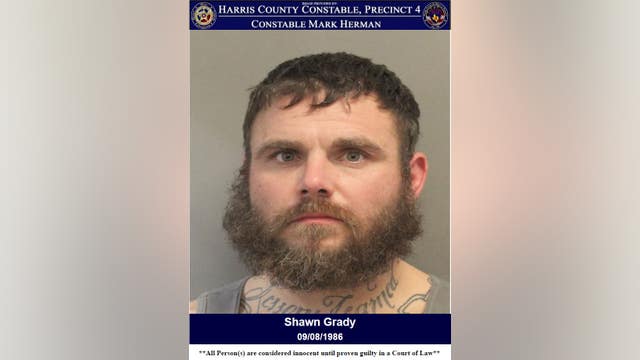 Man chased around Sam's Club parking lot with crowbar in north Houston