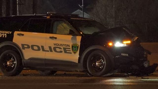 Houston PD officer rear-ends sleeping driver on N Freeway