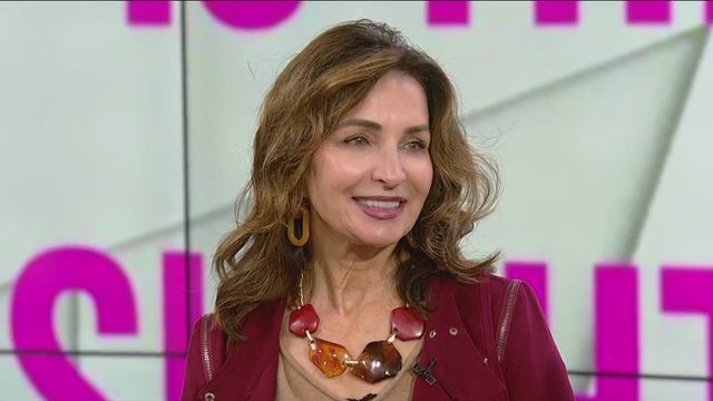 5 signs you’re gaslighting yourself and how to stop