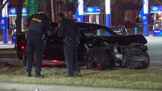 Possible road rage shooting in Houston ends in crash; 1 injured