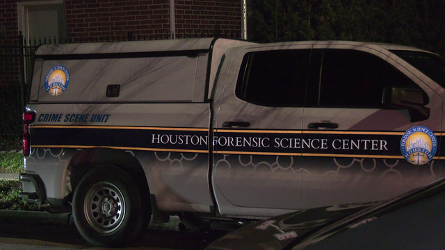 Van Buren Street: Houston police investigating murder-suicide