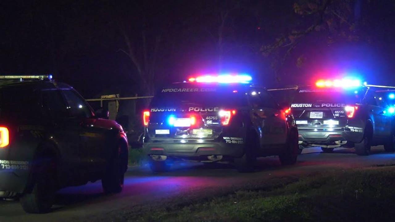 Man found shot to death during apparent drive-by in southeast Houston