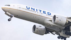 Vegas-bound United flight forced to land in Nebraska after engine problems