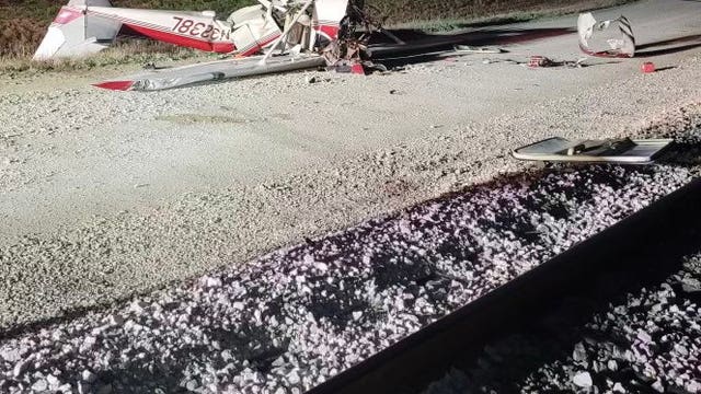 Small plane crash in northeast Harris County near railyard