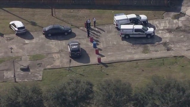 Man found dead outside Houston business on MLK Blvd