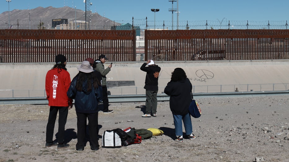 08e71619-8746f757-Migrant crisis at US-Mexico border as US President Biden visits El Paso