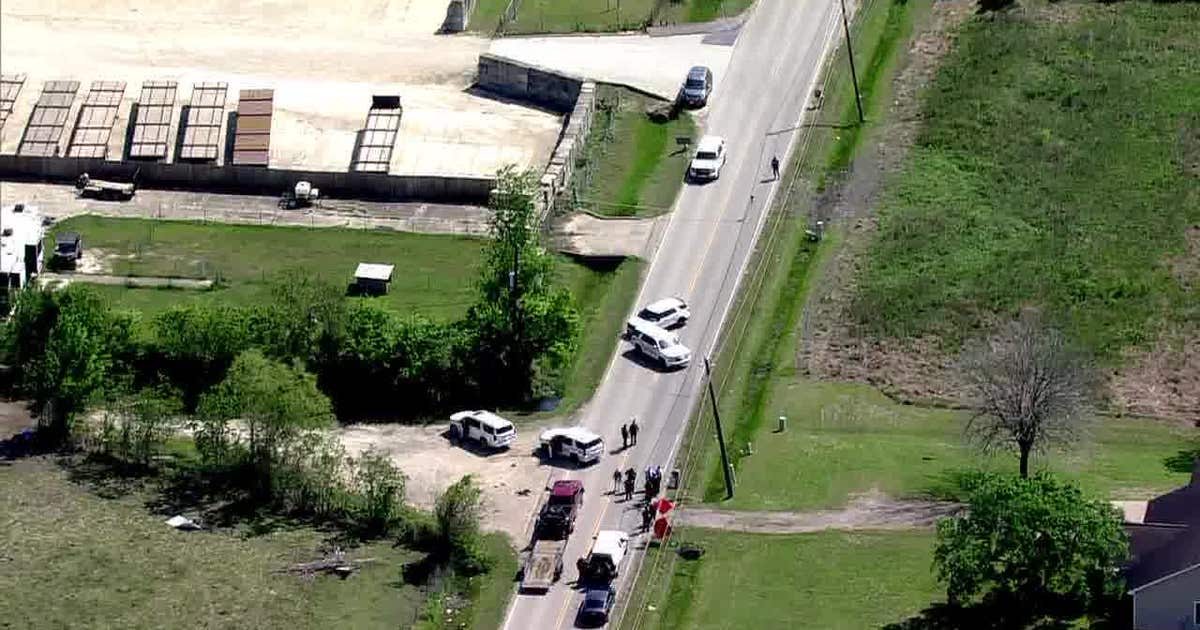 2 men hospitalized after crash, shooting in East Harris County | FOX 26 ...