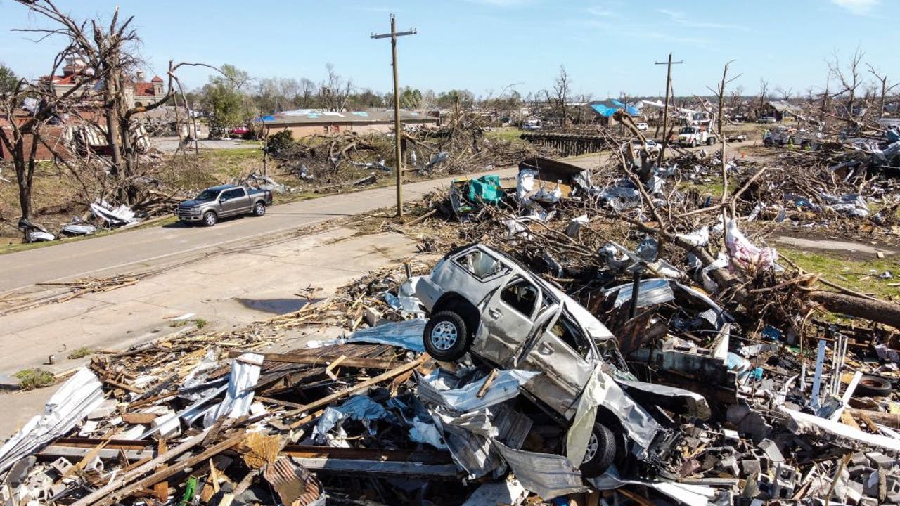 Gallery Furniture, Kroger teaming up to help Mississippi tornado victims; seeking unused supplies